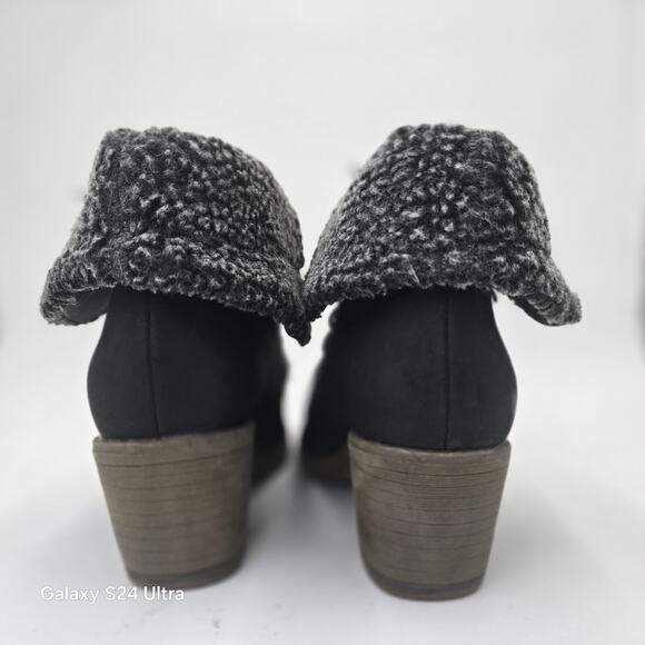 Bucco Damari Lace Up Black Bootie Faux Fur Suede Fold Over Block Heel Womens 5.5 - Picture 5 of 10
